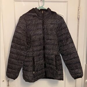 Woman’s  Black and Gray Jacket